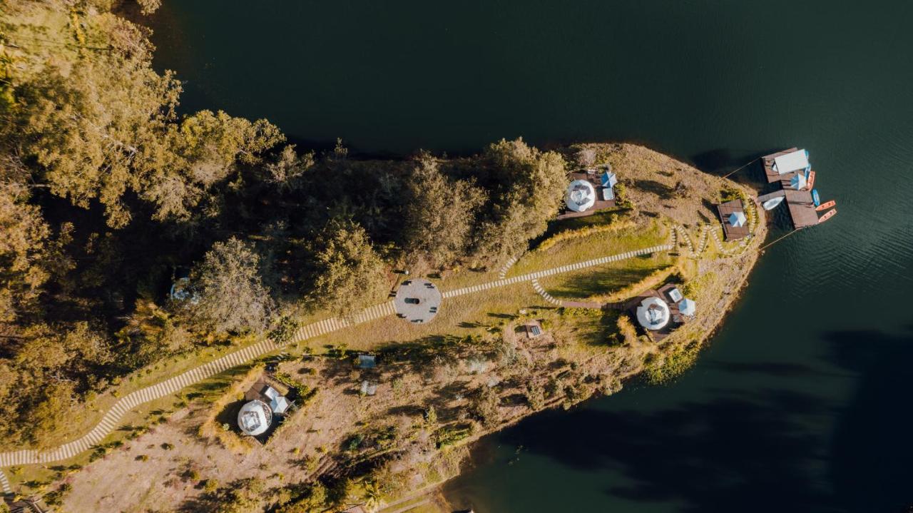 Hotel Domus Glamping Guatapé Extérieur photo