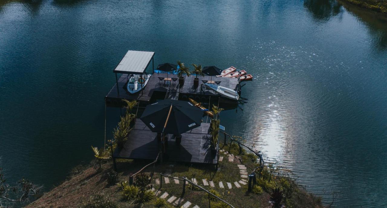 Hotel Domus Glamping Guatapé Extérieur photo