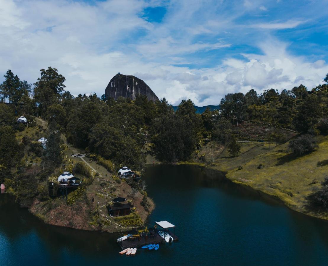 Hotel Domus Glamping Guatapé Extérieur photo